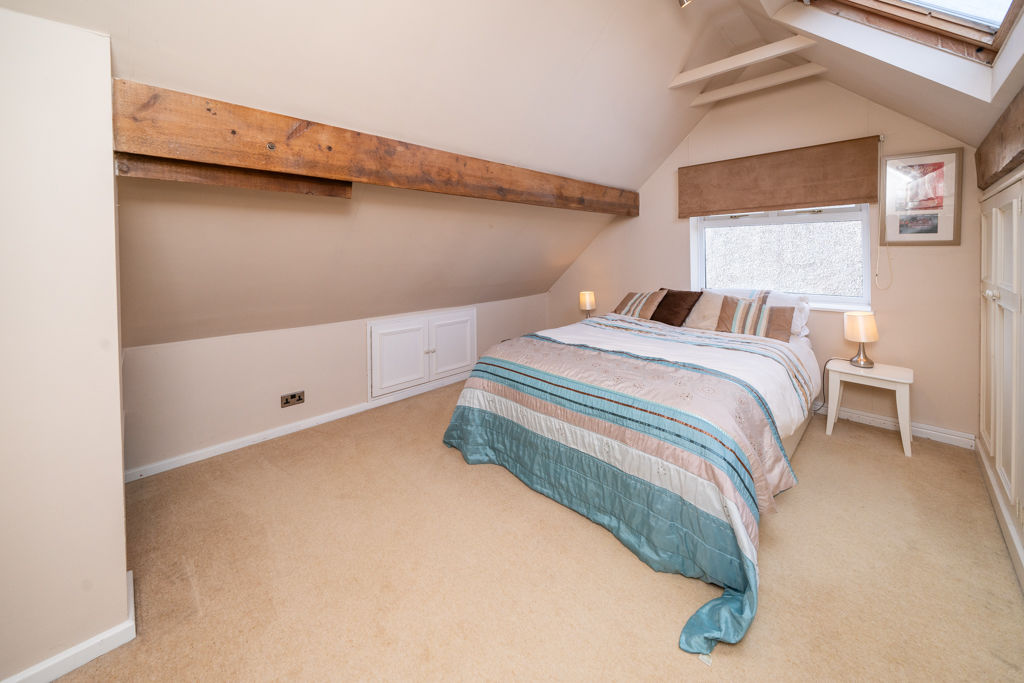 Bedroom- click for photo gallery